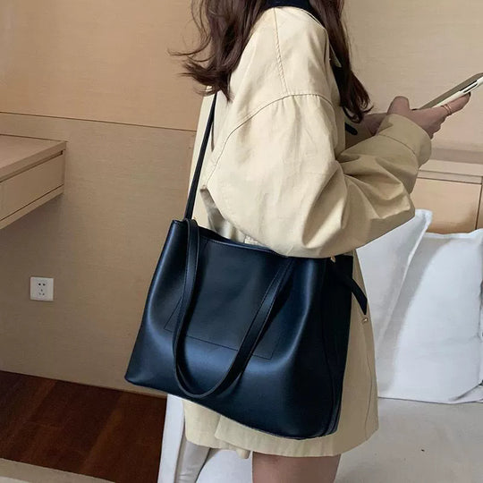 Damen Schultertasche aus hochwertigem, weichem Kunstleder mit elegantem Tragegurt Nord Taschen