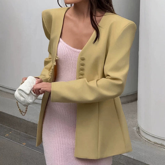 Damen Sculpturaler taillierter Blazer mit markanter Schulterpartie Nord Taschen