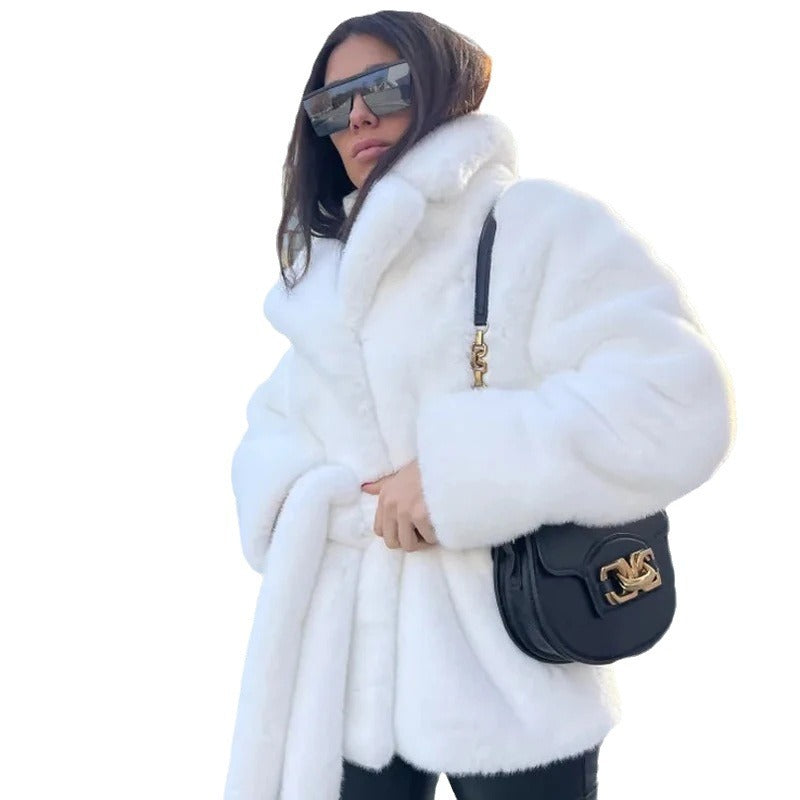 Damen Kurzmantel aus dichtem Faux‑Fur mit Bindegürtel und hohem Stehkragen Nord Taschen