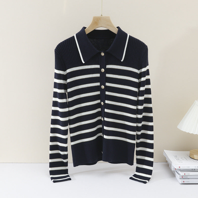 Damen Marin-inspiriertes Rippenstrick-Cardigan mit Polokragen und Zierknopfleiste Nord Taschen