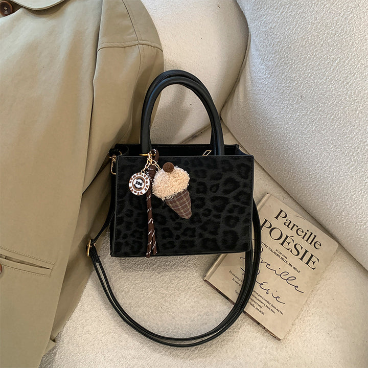 Damen Handtasche mit elegantem Leo-Muster Nord Taschen