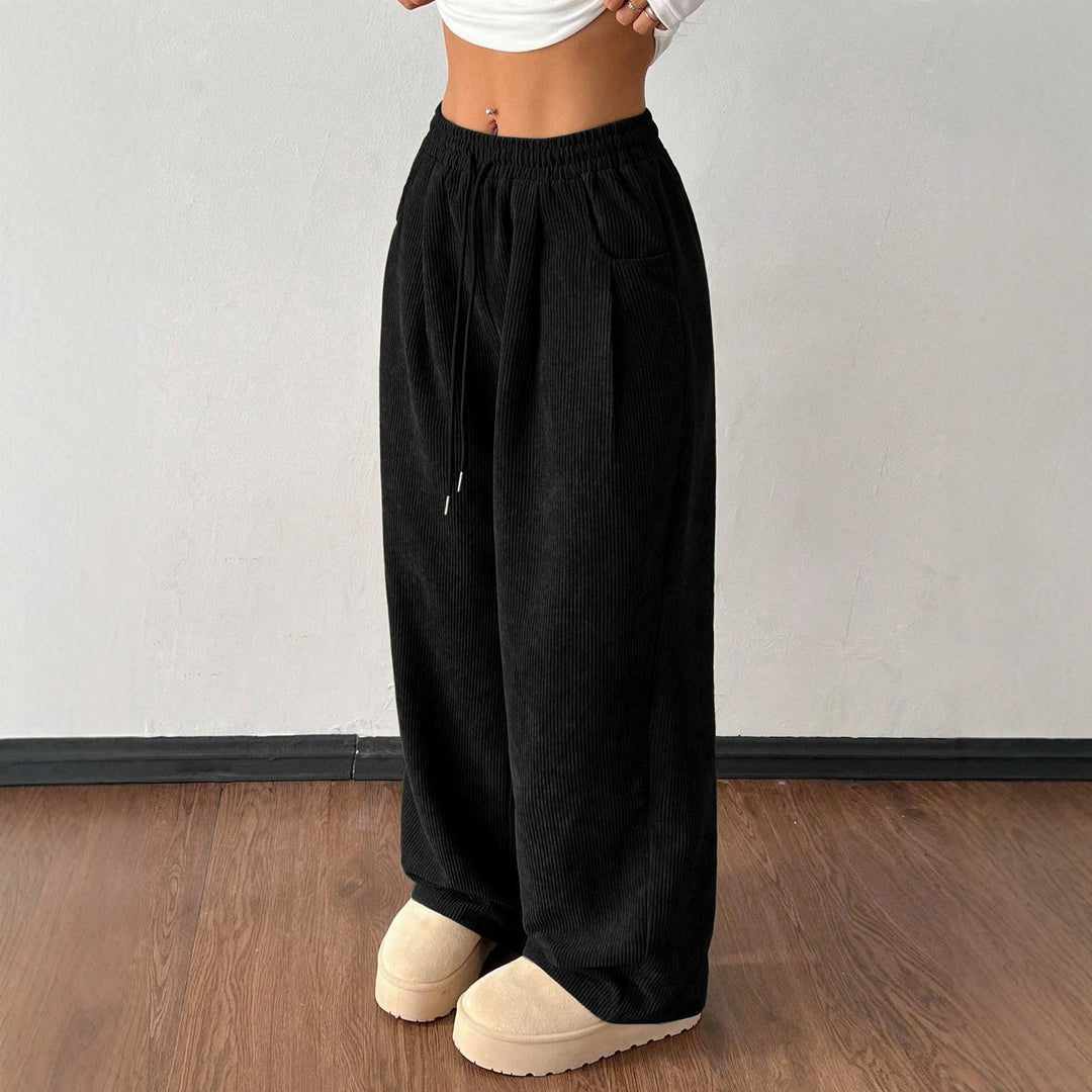 Damen Cordhose mit weitem Bein, elastischem Bund und Kordelzug Nord Taschen