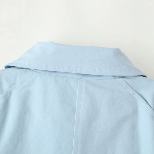 Damen langer taillierter Trenchcoat mit Bindegürtel und Hemdkragen Nord Taschen
