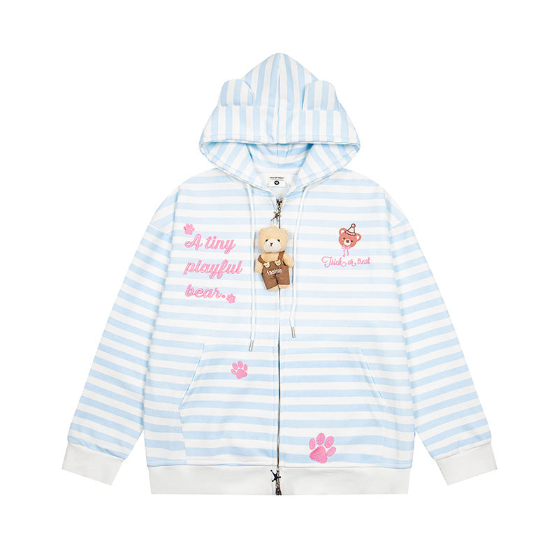 Damen Gestreifte Kapuzen-Sweatjacke mit Teddy-Anhänger, Ohren-Kapuze und Stickdetail Nord Taschen