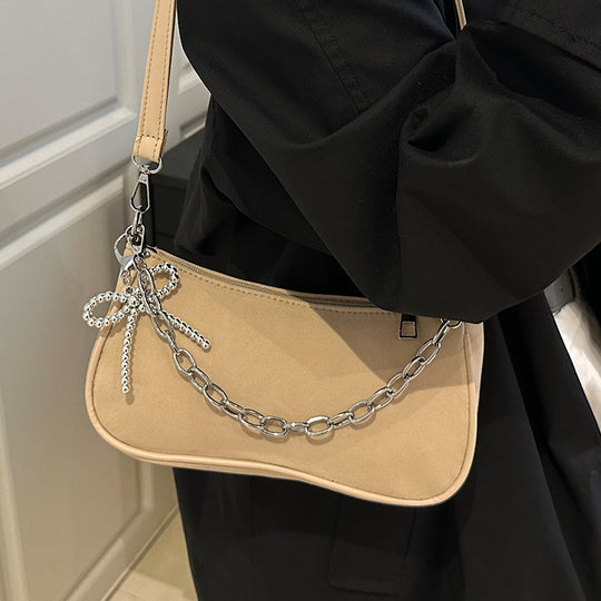 Damen Designer Umhängetasche mit luxuriösem Kettenanhänger Nord Taschen