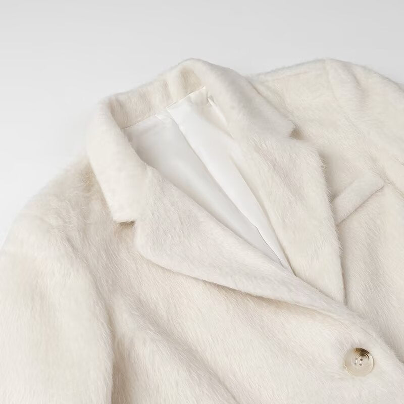 Damen Kurzmantel im Blazer‑Look mit Reverskragen, strukturierter Oberfläche und Pattentaschen Nord Taschen