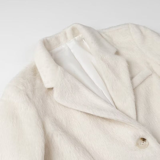 Damen Kurzmantel im Blazer‑Look mit Reverskragen, strukturierter Oberfläche und Pattentaschen Nord Taschen