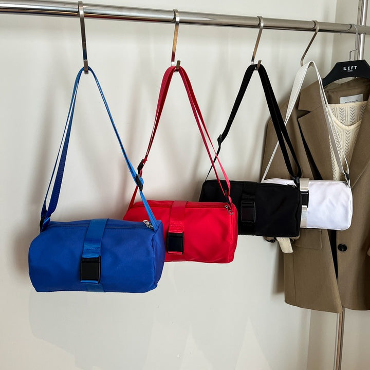 Damen praktische Sporttasche mit verstellbarem Schultergurt Nord Taschen