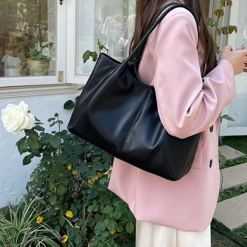 Damen Tragetasche mit elegantem Design und hochwertigen Materialien Nord Taschen