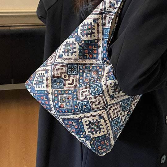 Damen Tasche im modernen Ethno-Design Nord Taschen