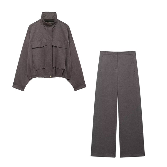 Damen Zweiteiliges Set aus Cropped-Boxy-Jacke mit Stehkragen und hochtaillierter weiter Hose Nord Taschen