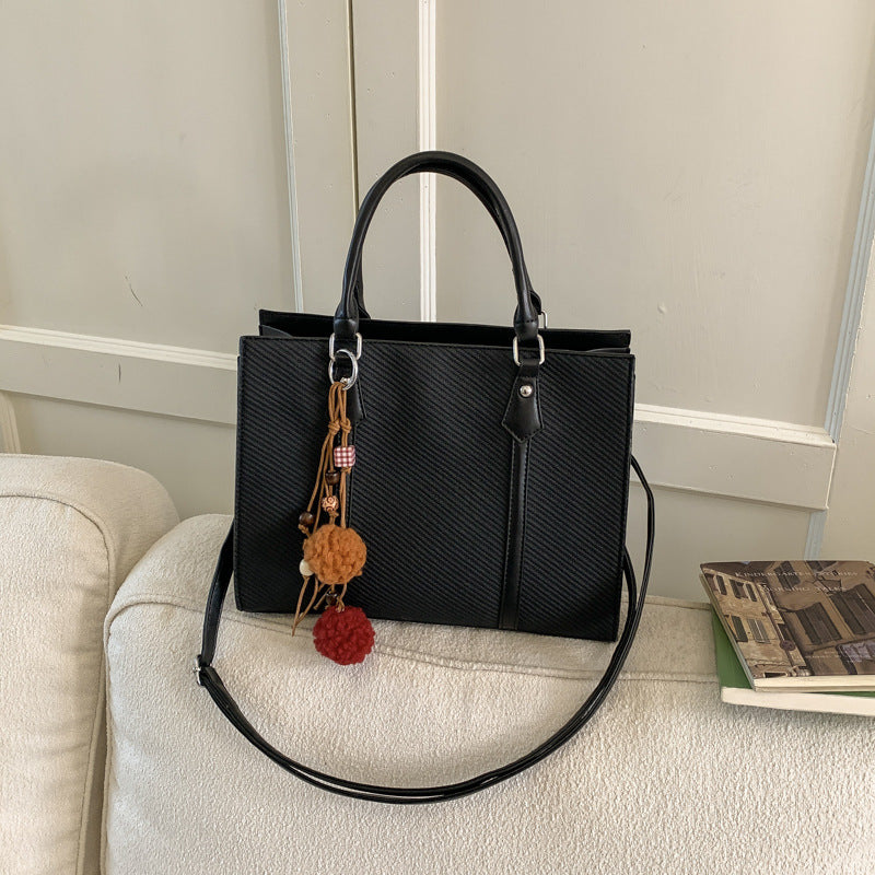 Damen modische Handtasche mit detailverliebtem Design Nord Taschen