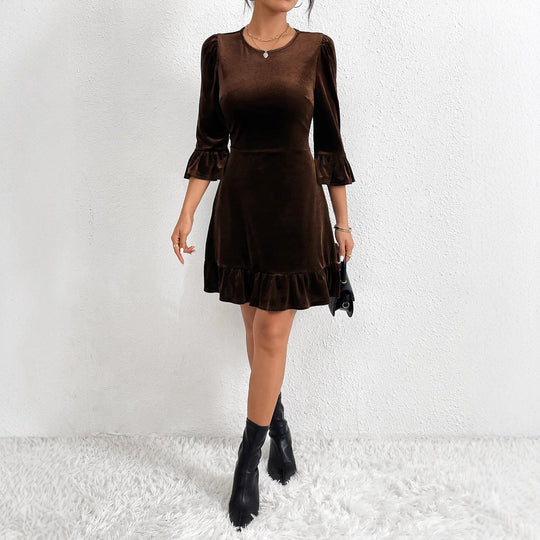 Damen Samt-Minikleid mit taillierter Korsagenlinie, gerafften Volantärmeln und stufigem Saum Nord Taschen