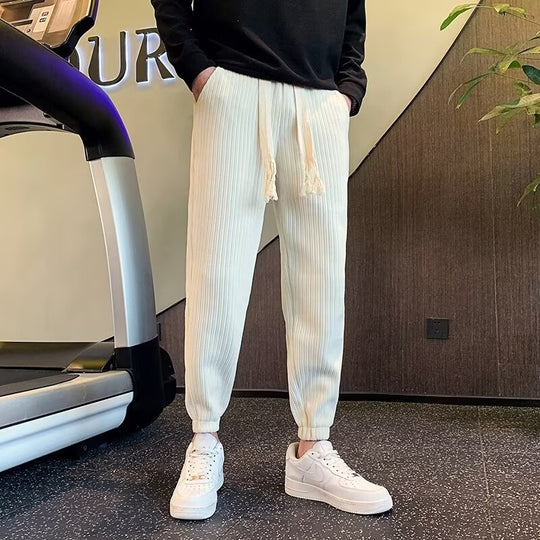 Herren Gerippte Relax-Jogginghose mit Tunnelzug, Eingrifftaschen und elastischen Saumabschlüssen Nord Taschen
