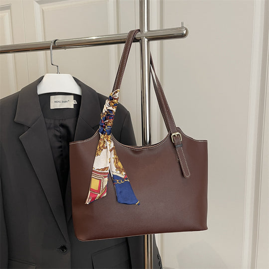 Damen strukturierte Handtasche mit modischem Seiden-Schal Nord Taschen