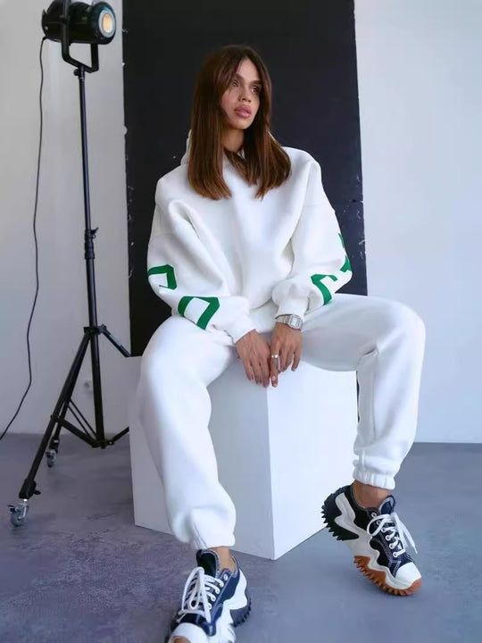 Damen Oversized Kapuzenpullover mit großflächigem Blockprint Nord Taschen