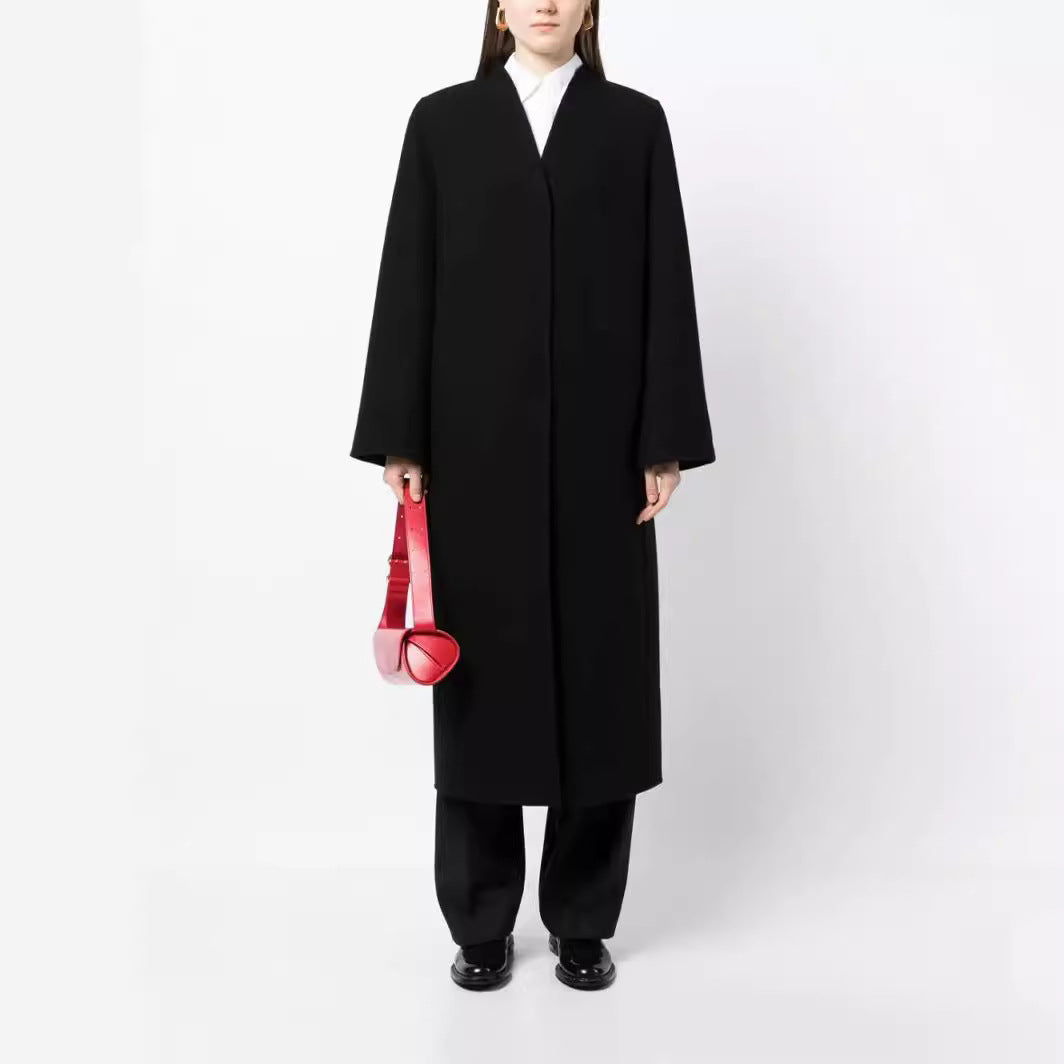 Damen Maxilanger minimalistischer Mantel mit verdeckter Front und kastiger Schulter Nord Taschen