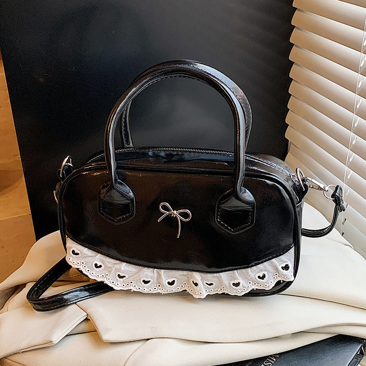 Damen Handtasche mit verspieltem Rüschendetail Nord Taschen