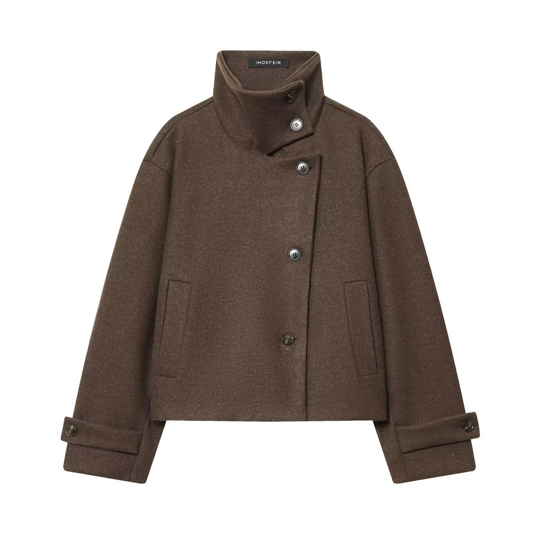 Damen Kurzer kastiger Wollmantel mit asymmetrischer Knopfleiste und Stehkragen Nord Taschen