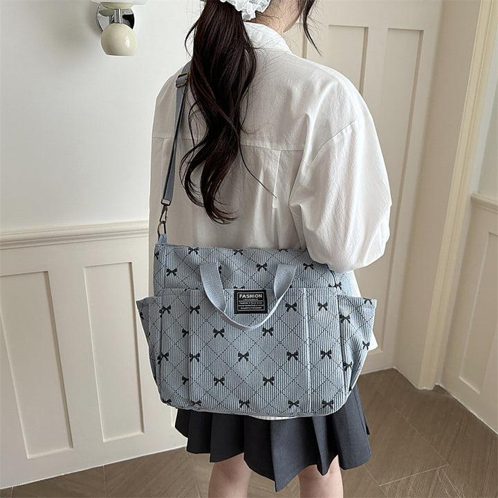 Damen Tragetasche mit dekorativem Rüschendesign Nord Taschen