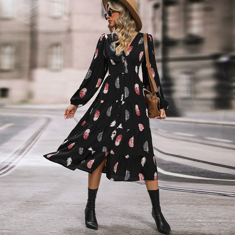 Damen Midikleid mit V-Ausschnitt, dreiviertel Ärmeln, Stufenrock und Federmuster Nord Taschen