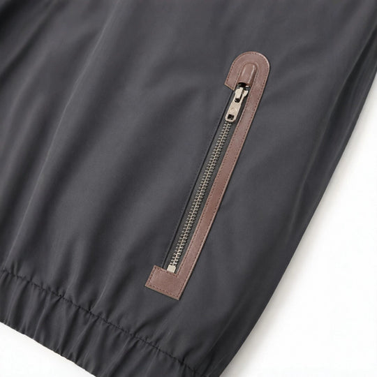 Herren Leichte Softshell‑Hoodiejacke mit wasserabweisender Außenlage, Lederapplikationen und Reißverschlusstaschen Nord Taschen