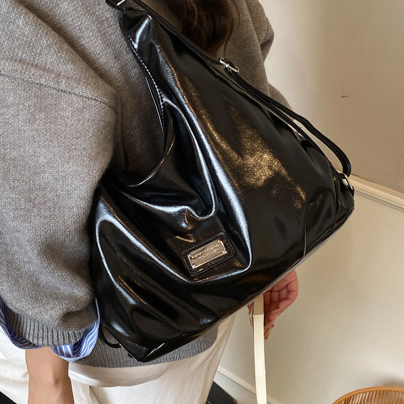 Damen Hobo-Tasche aus hochwertigem Kunstleder mit elegantem Design Nord Taschen