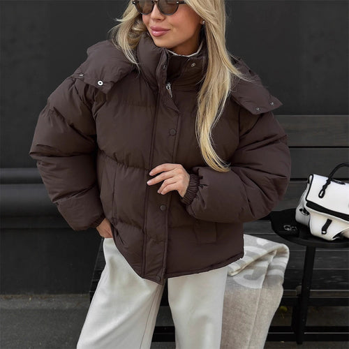 Damen Kurz geschnittene Oversize-Steppjacke mit hohem Stehkragen und verdeckter Druckknopfleiste Nord Taschen