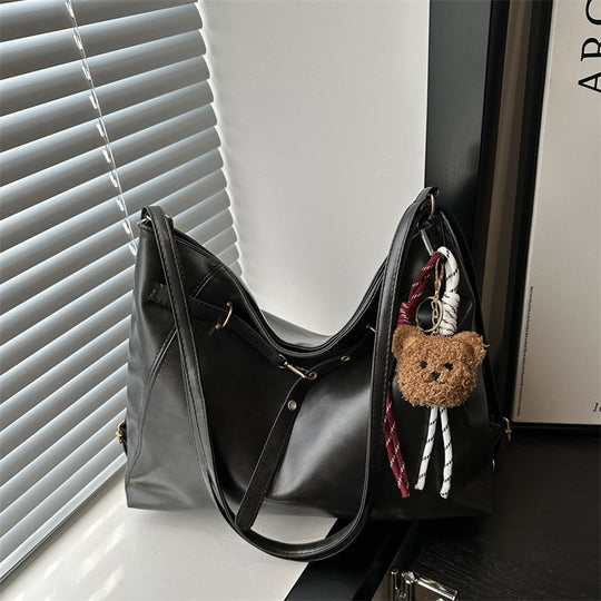 Damen große Hobo-Tasche mit praktischen Innentaschen und stilvollem Schlüsselanhänger Nord Taschen