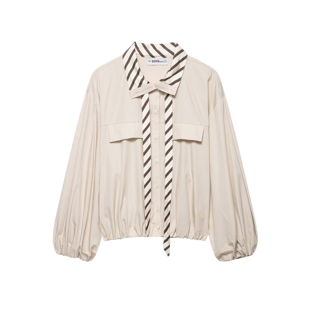 Damen Schluppenbluse im Cropped‑Boxy‑Schnitt mit Ballonärmeln und kontrastierter Schluppenblende Nord Taschen