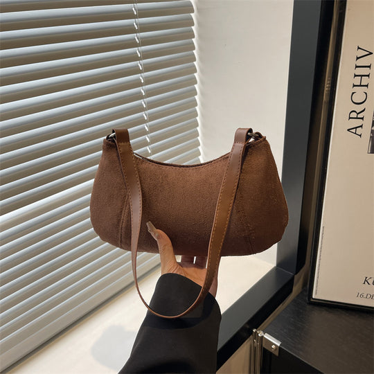 Damen Umhängetasche mit luxuriösem Wildleder-Finish und praktischem Schulterriemen Nord Taschen