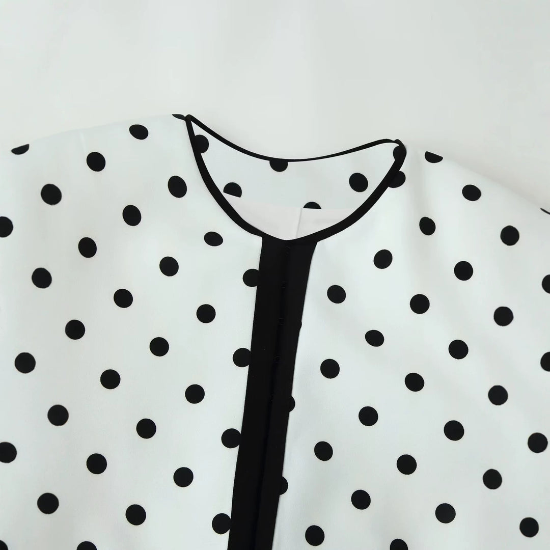 Damen Kurzblazer im Polka-Dot-Design mit Rundhalsausschnitt, kurzem Schnitt und Kontrastpaspeln Nord Taschen