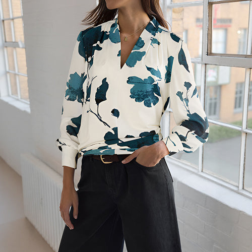 Damen Viskosebluse mit floralem Aquarellprint, V‑Ausschnitt und Manschetten Nord Taschen