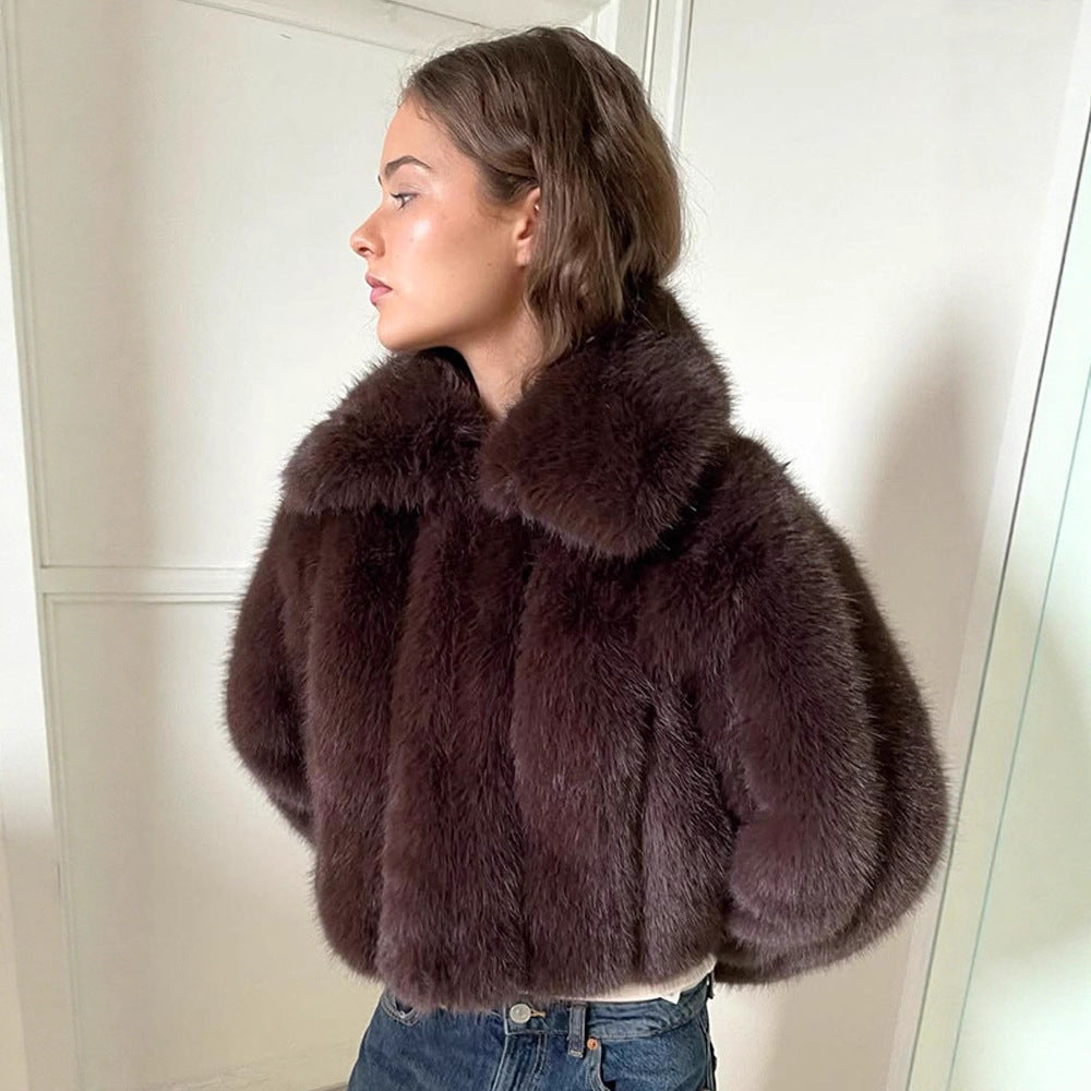 Damen Kurze Cropped-Kunstpelzjacke mit voluminösem Schalkragen und kastiger Silhouette Nord Taschen