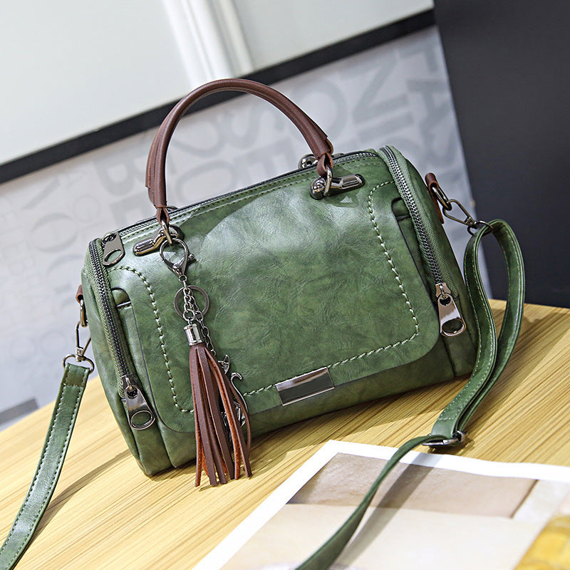Damen Henkeltasche mit luxuriösem Kunstleder und praktischen Fächern Nord Taschen