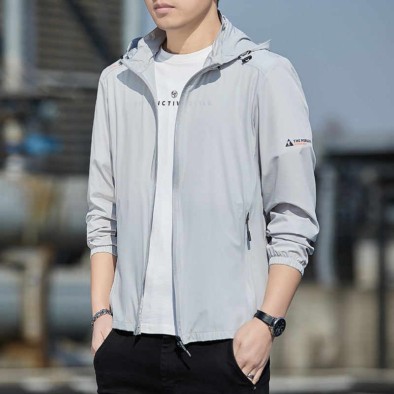 Herren Ultraleichte Wind- und Regenjacke mit Kapuze, Packfunktion und Reißverschlusstaschen Nord Taschen