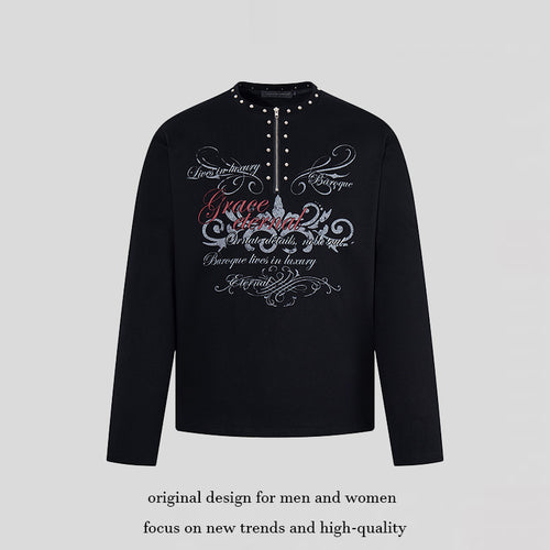 Damen Langarmshirt mit Halb-Reißverschluss, Nietenkragen und Barock-Schriftprint Nord Taschen