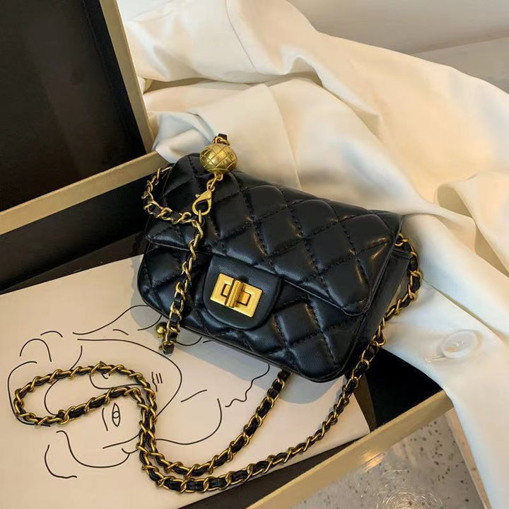 Damen elegante gesteppte Umhängetasche mit Kettenriemen Nord Taschen