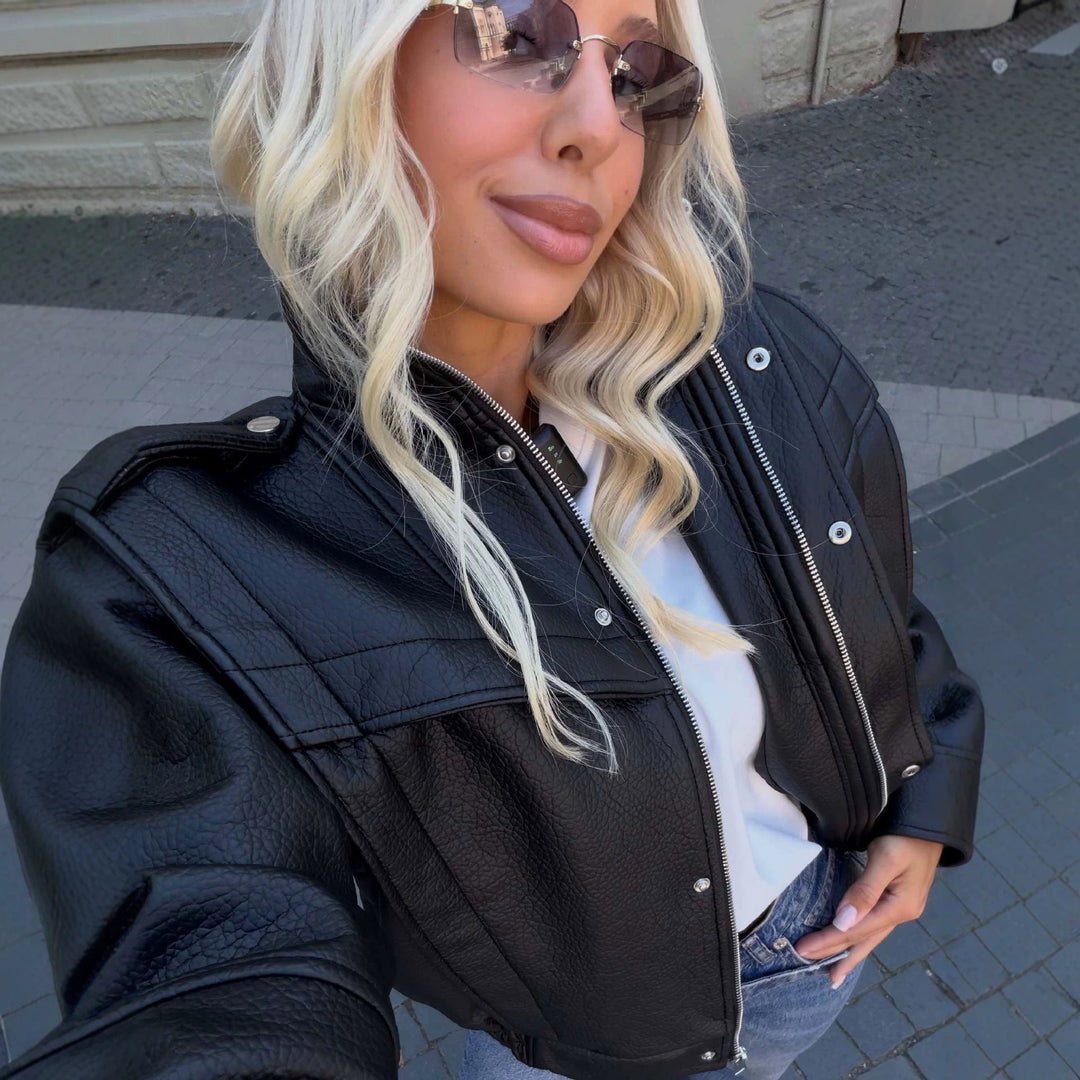 Damen Kurzer Cropped Kunstleder‑Blouson mit wattierter Schulterpartie und Funnelkragen Nord Taschen