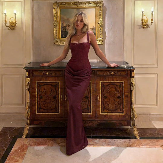 Damen Abendkleid im eleganten Vintage-Stil mit schimmernden Akzenten
