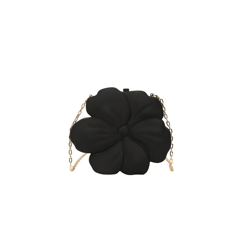 Damen-Clutch mit stilvollem Blumendesign und eleganter Kettenverzierung Nord Taschen