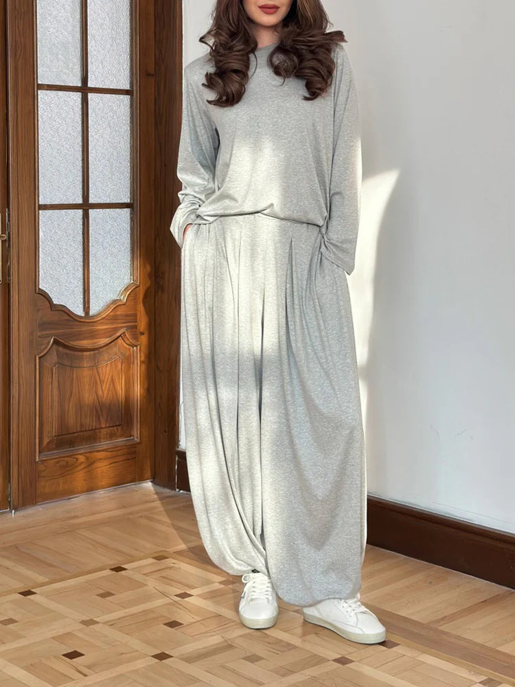 Damen Oversize-Seidiges Ensemble mit kastigem Oberteil und ballonförmiger Plissee-Hose Nord Taschen