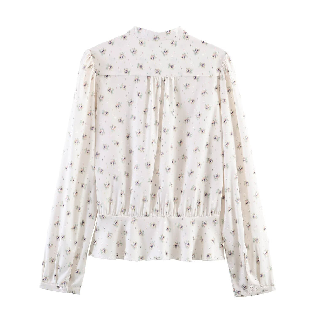 Damen Chiffon-Bluse mit Schleifenkragen, Brustpintucks und Schößchen Nord Taschen