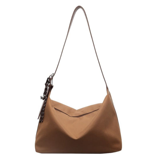Damen elegante Hobo-Tasche mit weichem Leder und trendigem Detail Nord Taschen