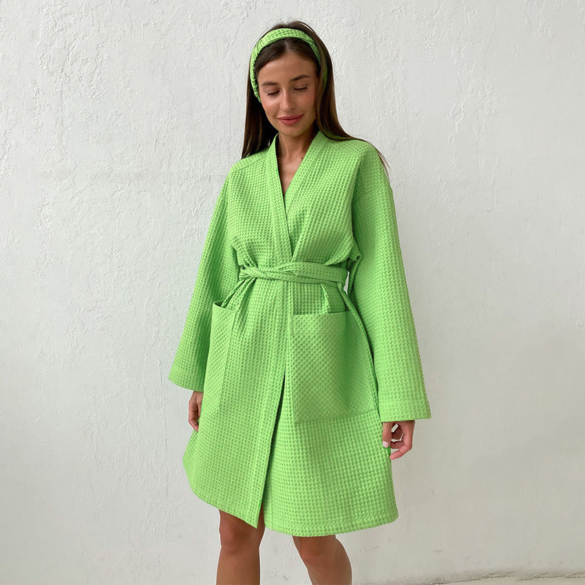 Damen Bademantel aus hochwertigem Baumwollmix mit Gürtel und praktischen Taschen Nord Taschen