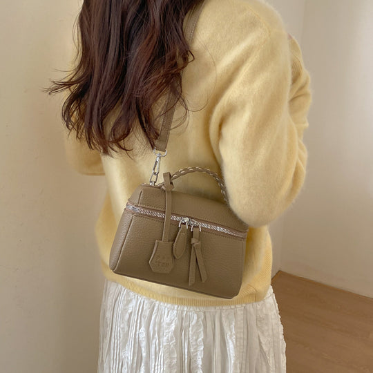 Damen Mini-Handtasche mit feinen Ziernähten und abnehmbarem Schulterriemen Nord Taschen