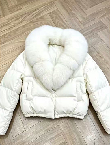 Damen nan kurz geschnittene Boxy-Pufferjacke mit extra großem Webpelzkragen und formstabilem Saum Nord Taschen
