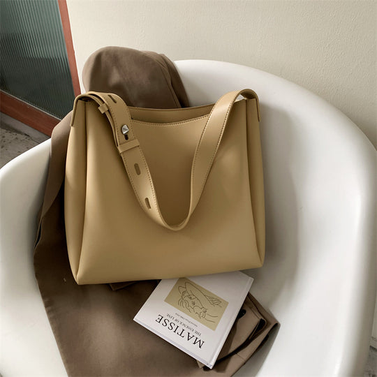 Damen Hobo-Tasche aus hochwertigem, geschmeidigem Kunstleder mit verstellbarem Tragegurt Nord Taschen