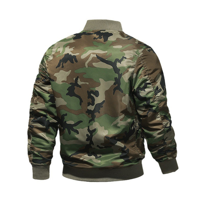 Herren militärisch inspirierte Bomberjacke mit Camouflage, Ärmeltasche und Rippbündchen Nord Taschen