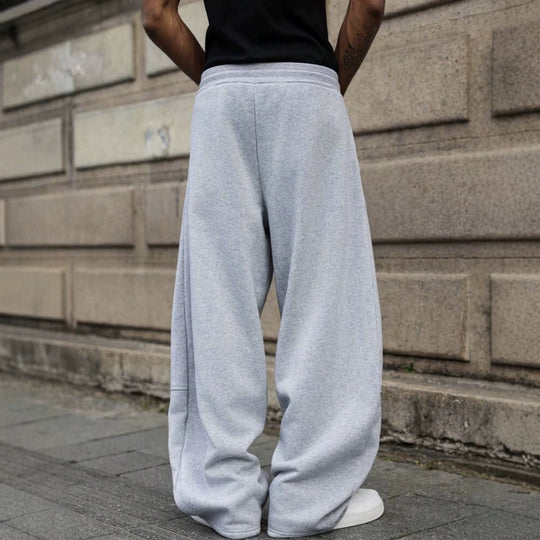 Herren weite Sweatpants im Baggy Cut mit elastischem Bund, Tunnelzug und Eingrifftaschen Nord Taschen
